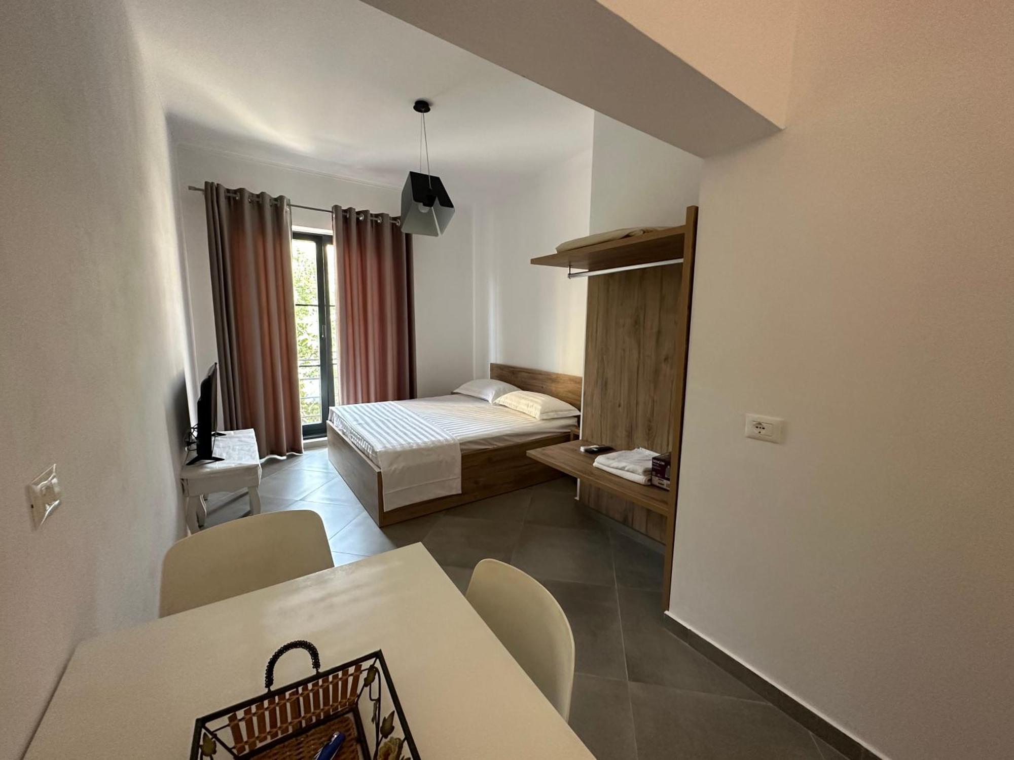 Central Comfort Suites Tirana Zewnętrze zdjęcie