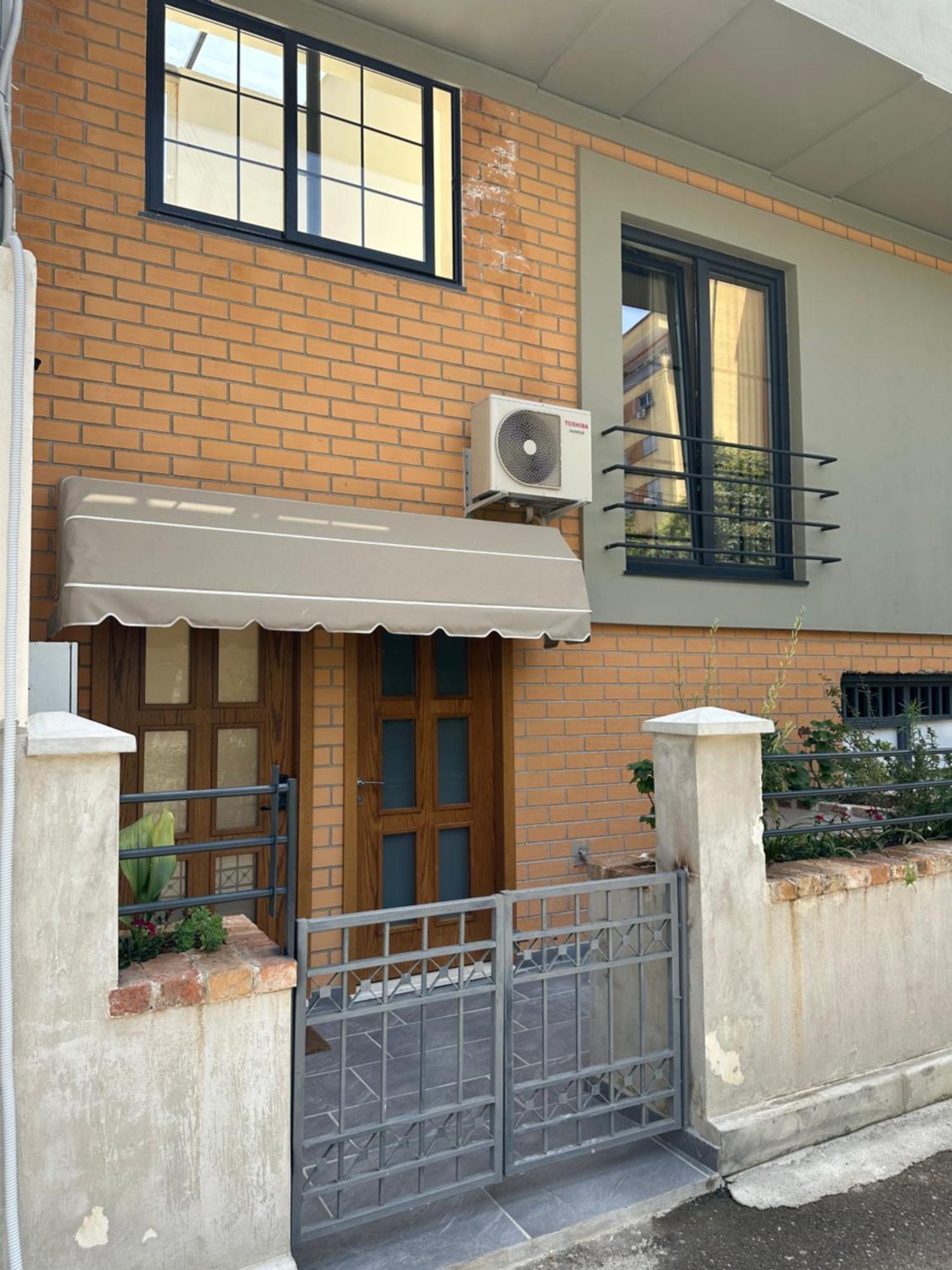 Central Comfort Suites Tirana Zewnętrze zdjęcie