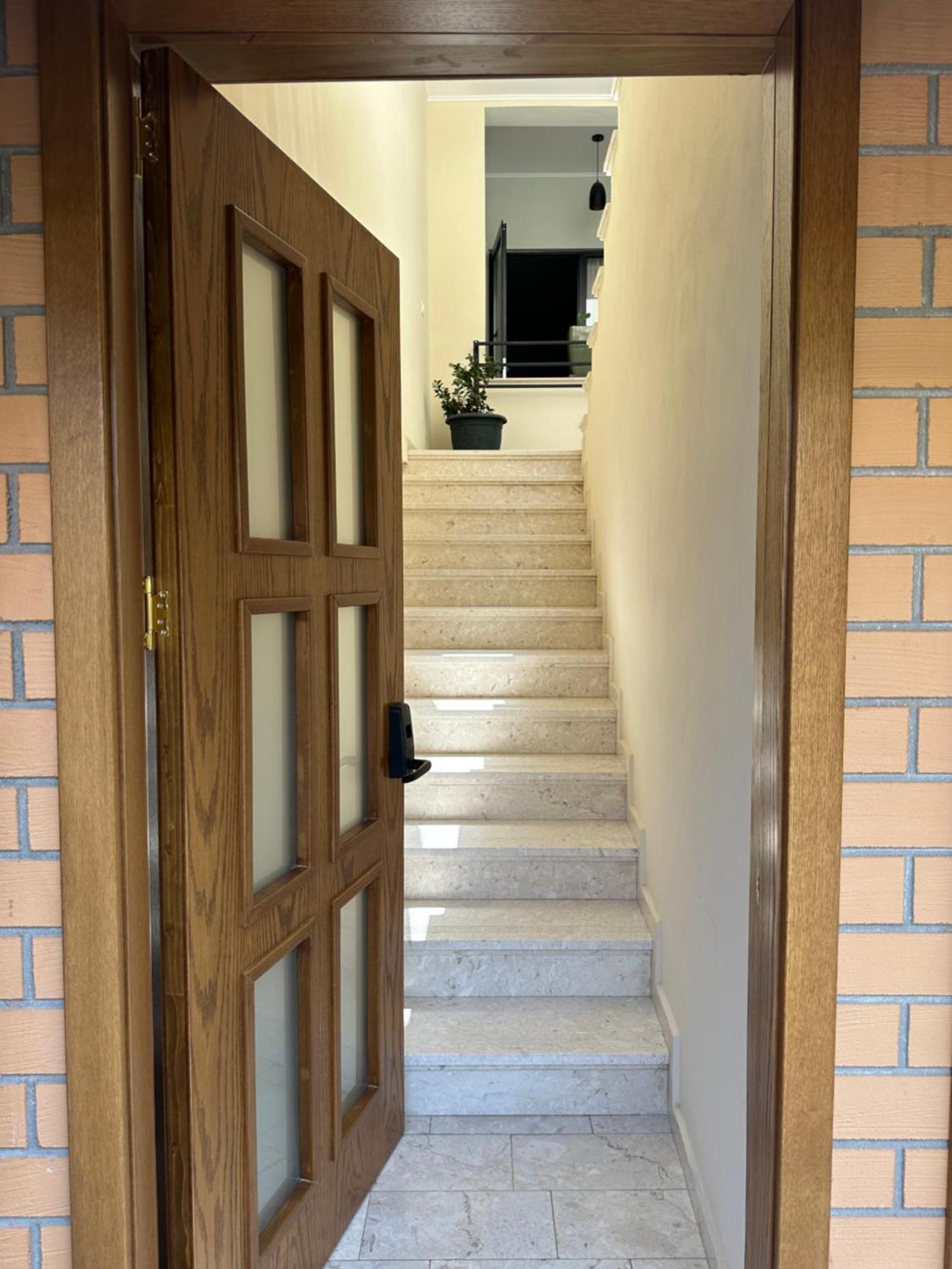 Central Comfort Suites Tirana Zewnętrze zdjęcie
