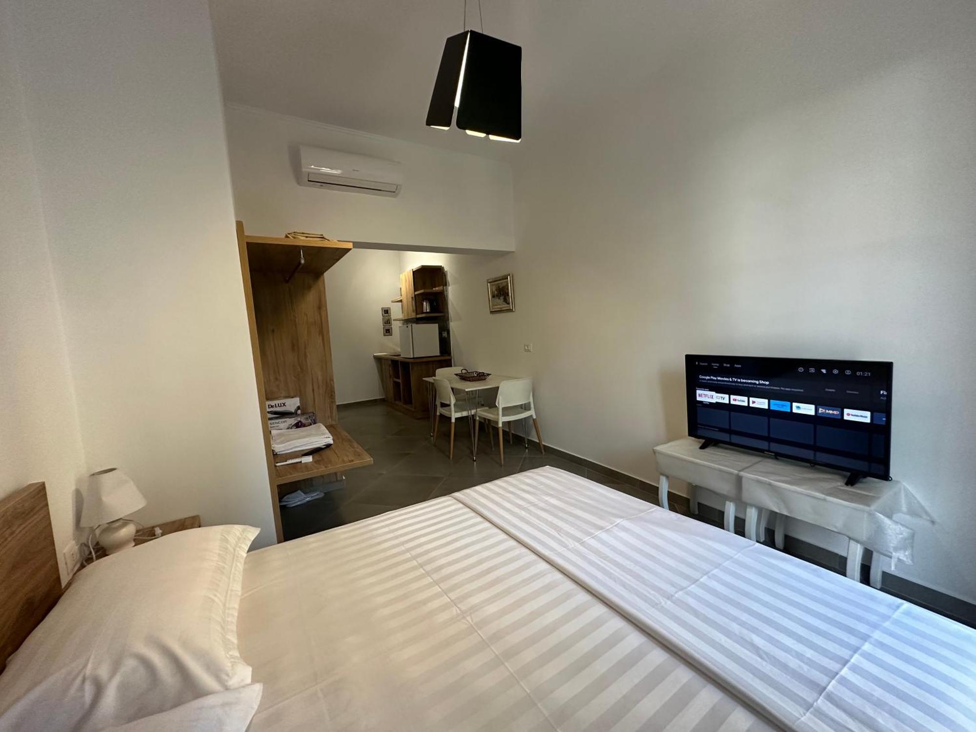 Central Comfort Suites Tirana Zewnętrze zdjęcie
