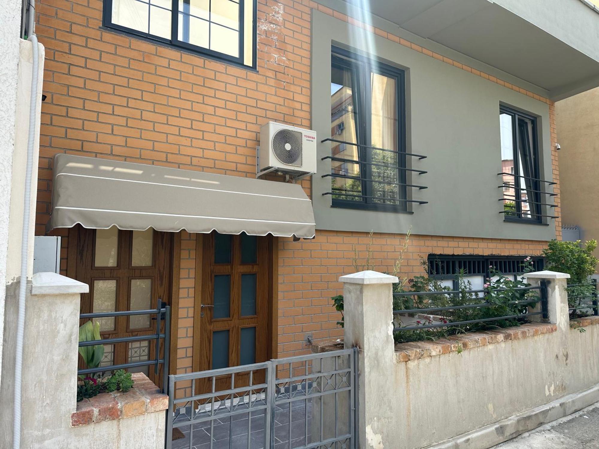 Central Comfort Suites Tirana Zewnętrze zdjęcie